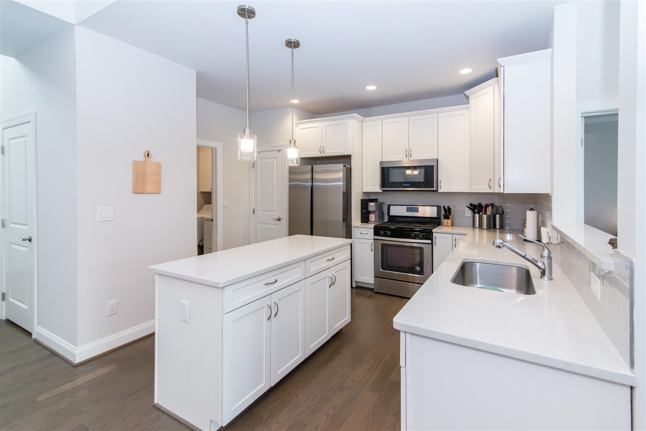 2544 Oxford Circle, Ann Arbor, MI, 48103-2398