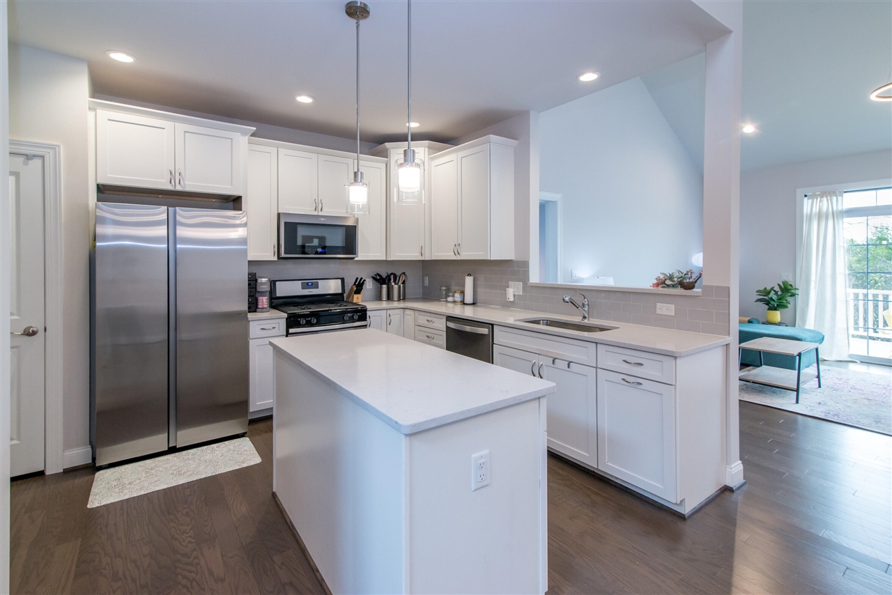 2544 Oxford Circle, Ann Arbor, MI, 48103-2398