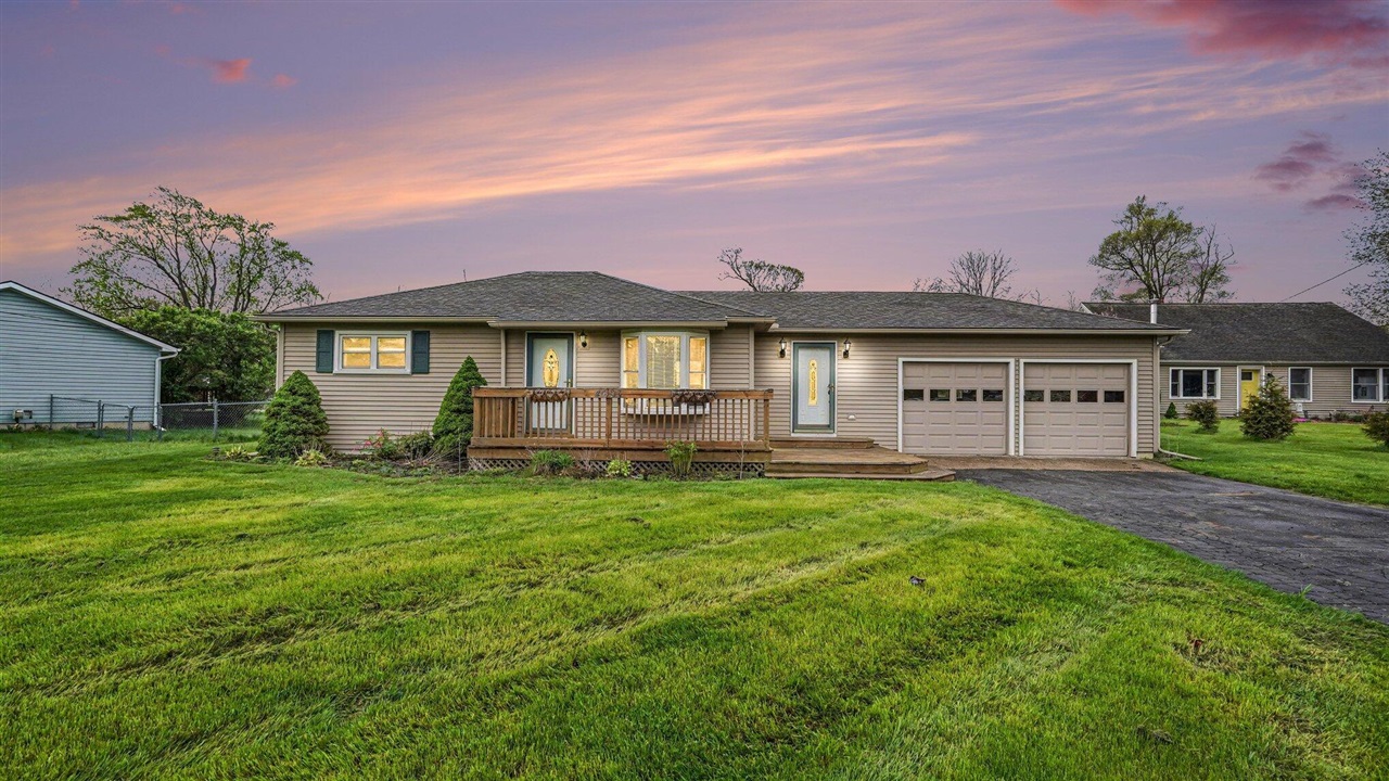 4693 Dexter Pinckney Road, Dexter, MI, 48130-8561