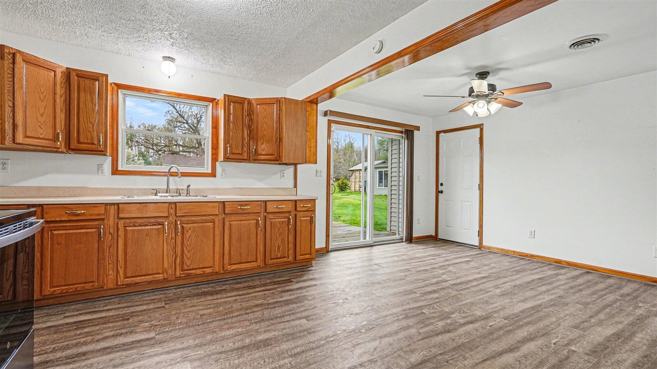 4693 Dexter Pinckney Road, Dexter, MI, 48130-8561
