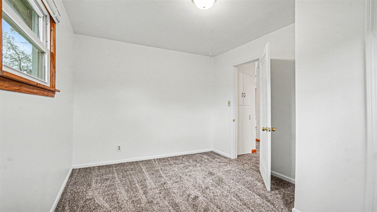 4693 Dexter Pinckney Road, Dexter, MI, 48130-8561