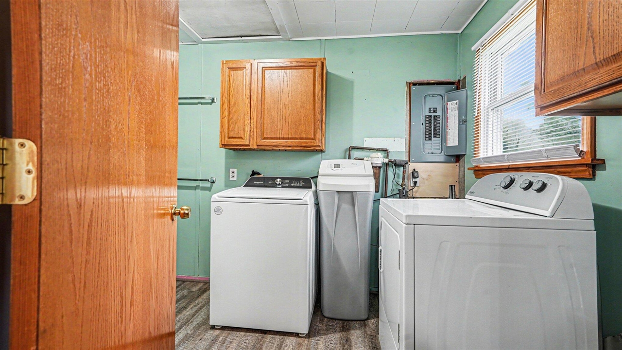 4693 Dexter Pinckney Road, Dexter, MI, 48130-8561