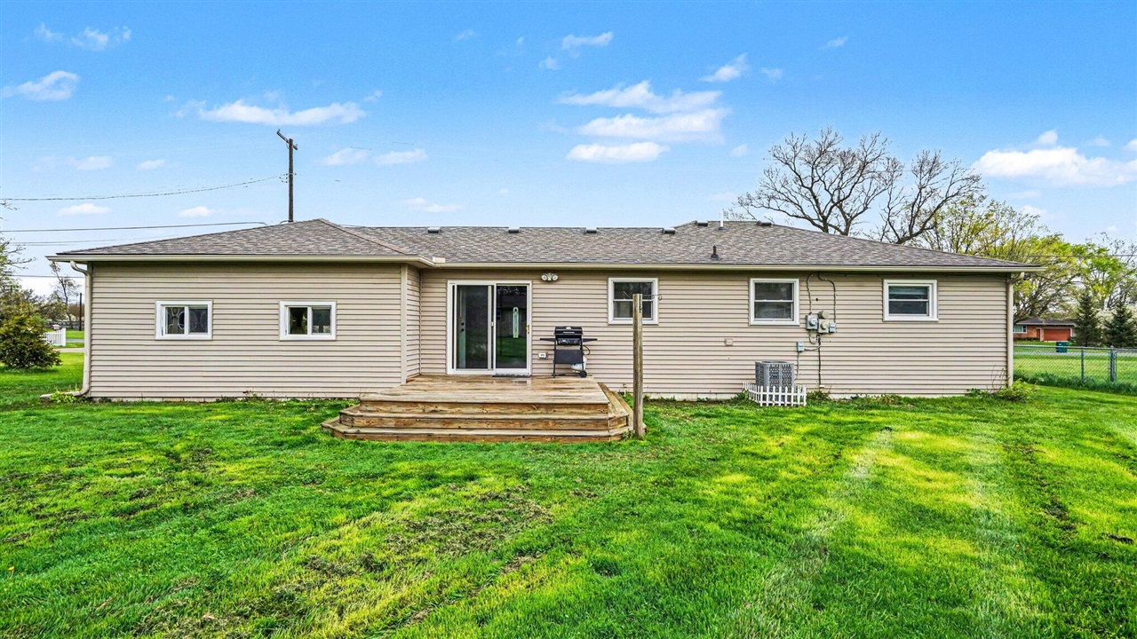 4693 Dexter Pinckney Road, Dexter, MI, 48130-8561