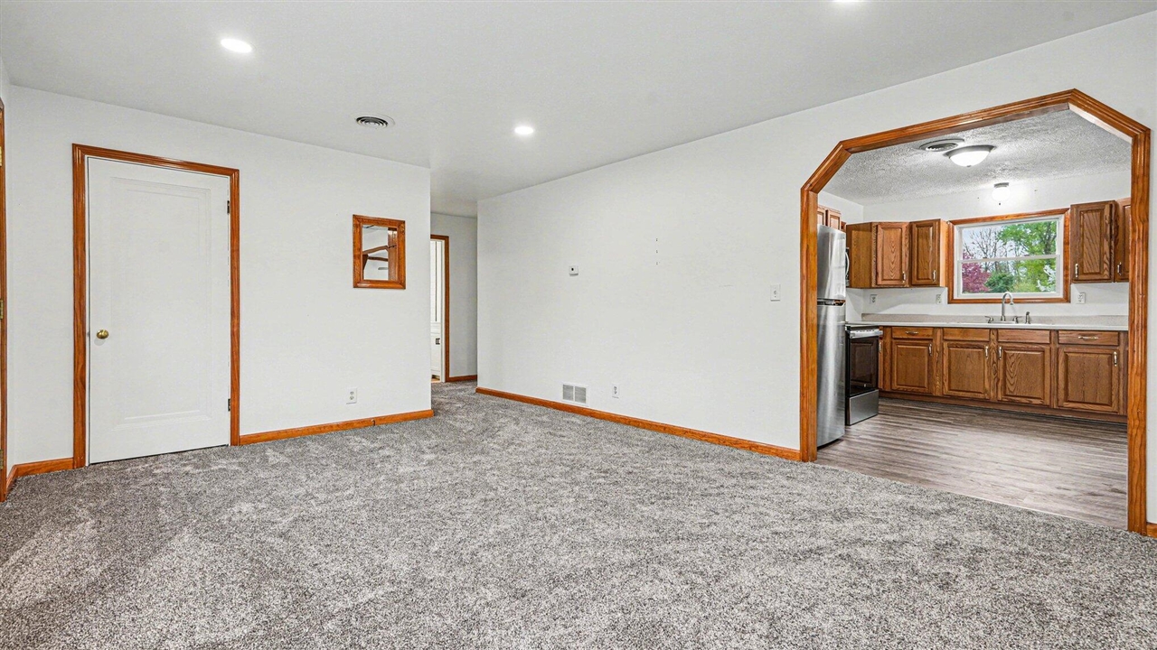 4693 Dexter Pinckney Road, Dexter, MI, 48130-8561