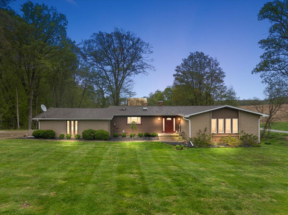 8467 Pucker Street, Berrien Center, MI, 49102-9718
