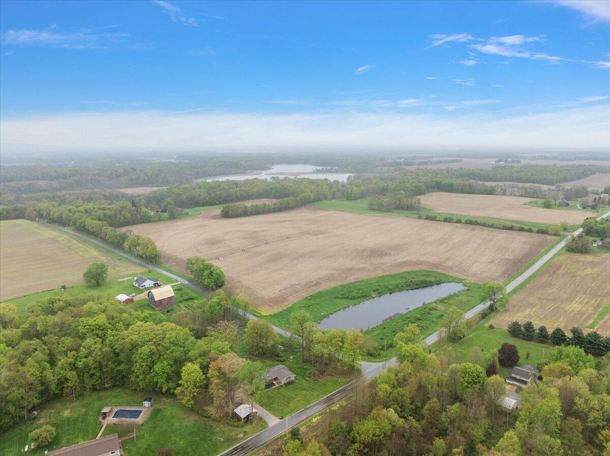8467 Pucker Street, Berrien Center, MI, 49102-9718
