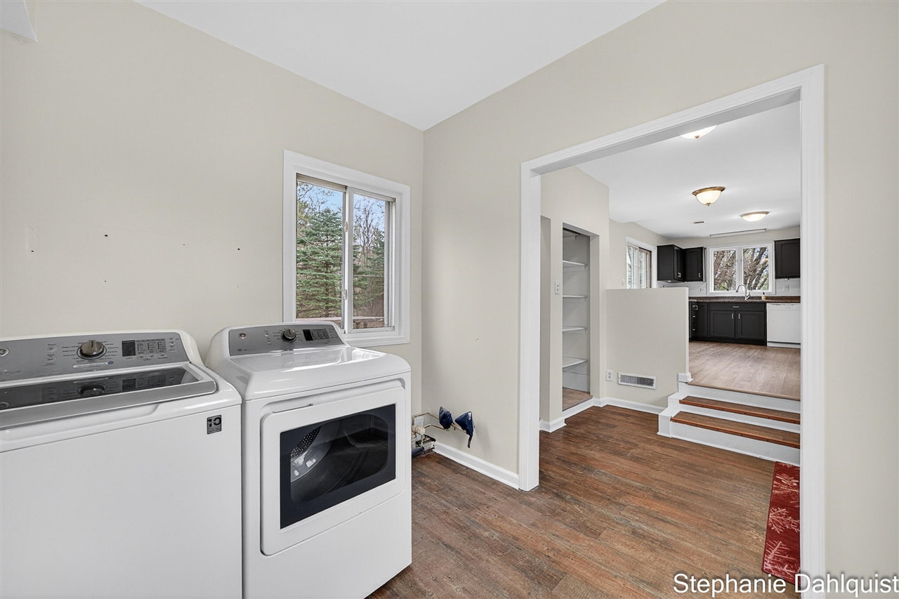 1093 E Giles Road, Muskegon, MI, 49445-2625