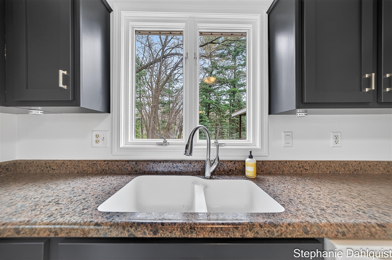 1093 E Giles Road, Muskegon, MI, 49445-2625