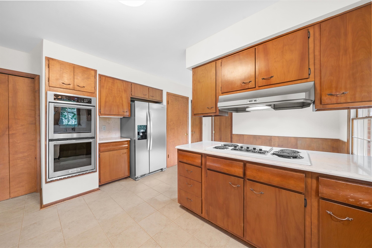 1376 Bird Road, Ann Arbor, MI, 48103