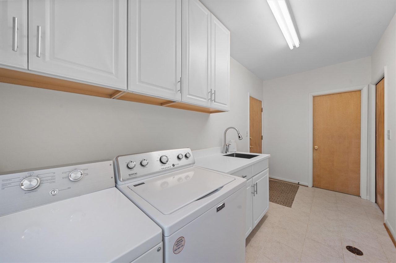 1376 Bird Road, Ann Arbor, MI, 48103