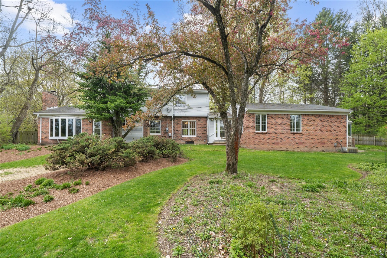 1376 Bird Road, Ann Arbor, MI, 48103