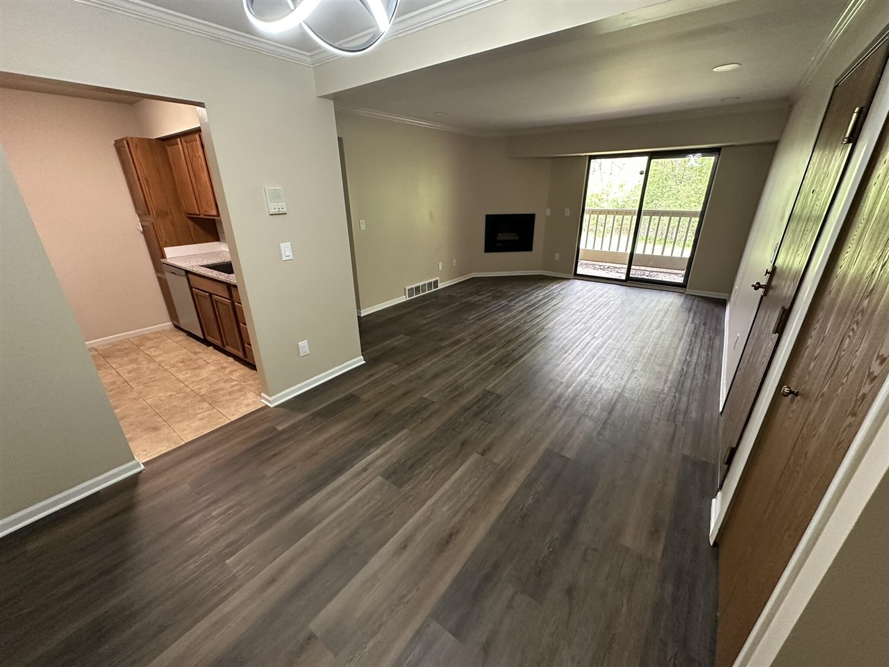 3005 Fernwood UNIT&nbsp;103, Ann Arbor, MI, 48108-1973