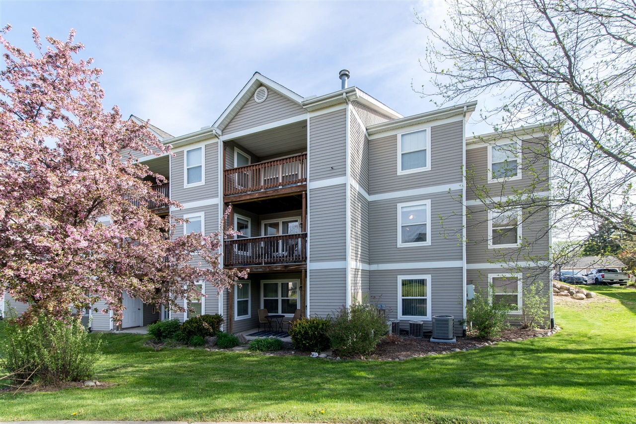 1287 Millbrook Trail, Ann Arbor, MI, 48108-5913