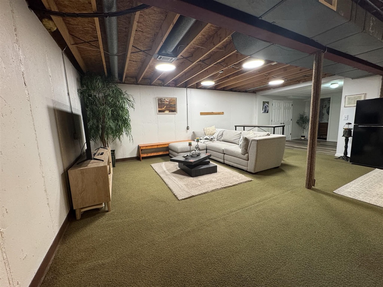 3602 Woodbridge Lane, Portage, MI, 49024-4092