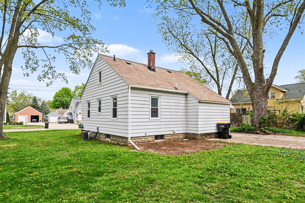 3546 Curtis Street, Hudsonville, MI, 49426-1306