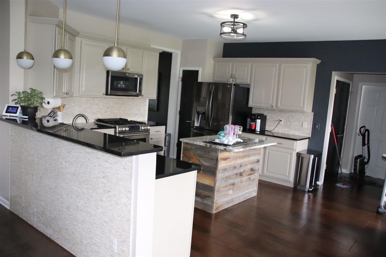 48871 Manhattan Circle, Canton, MI, 48188-1499