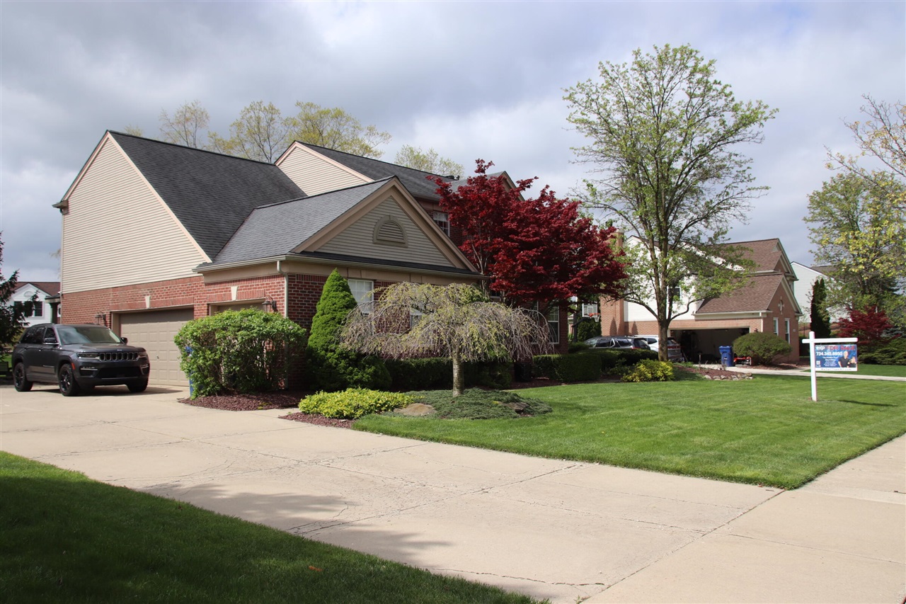48871 Manhattan Circle, Canton, MI, 48188-1499