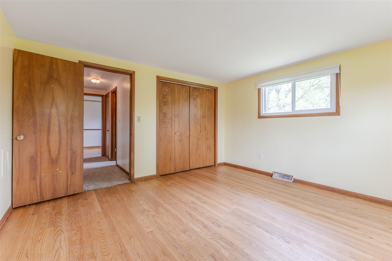 4658 3 Mile Road, Grand Rapids, MI, 49534-1143