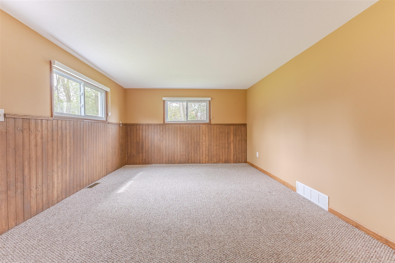 4658 3 Mile Road, Grand Rapids, MI, 49534-1143