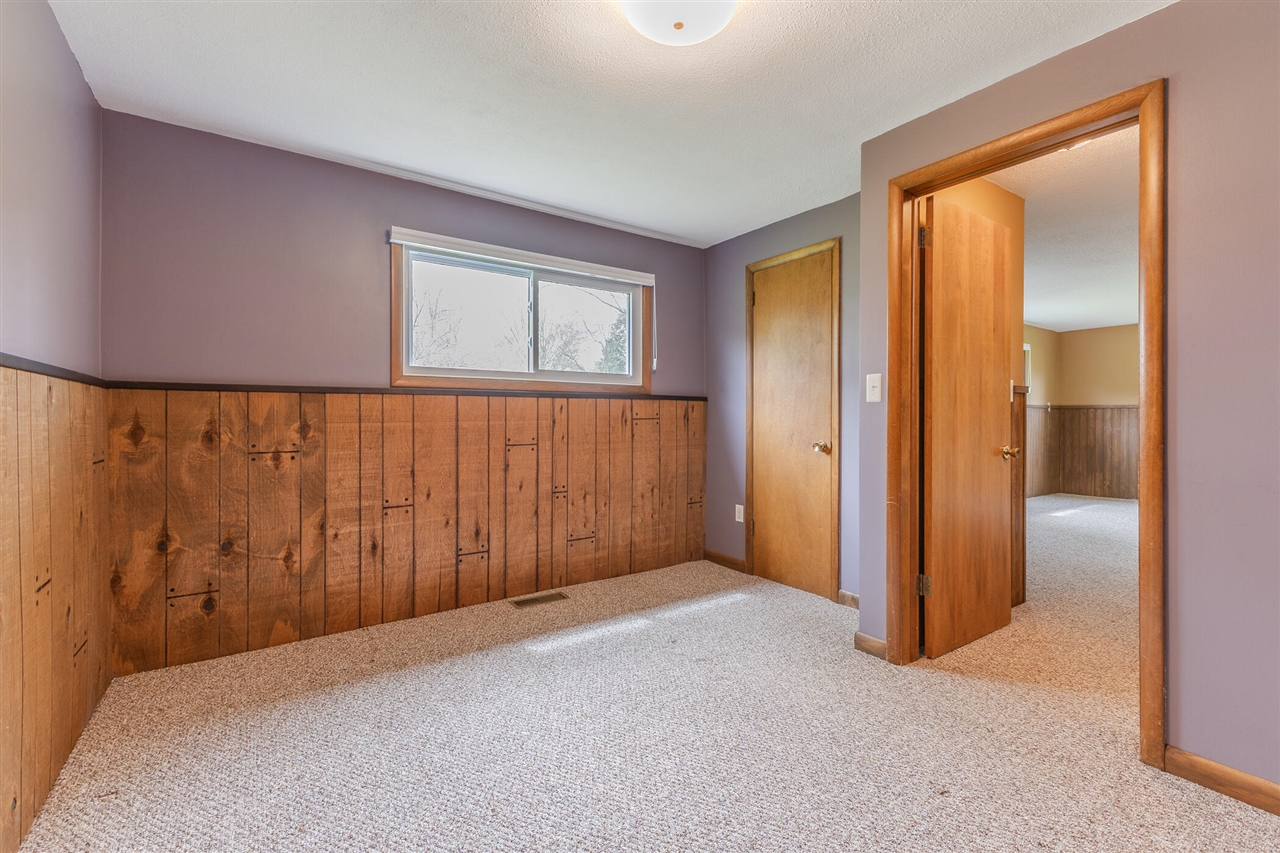 4658 3 Mile Road, Grand Rapids, MI, 49534-1143