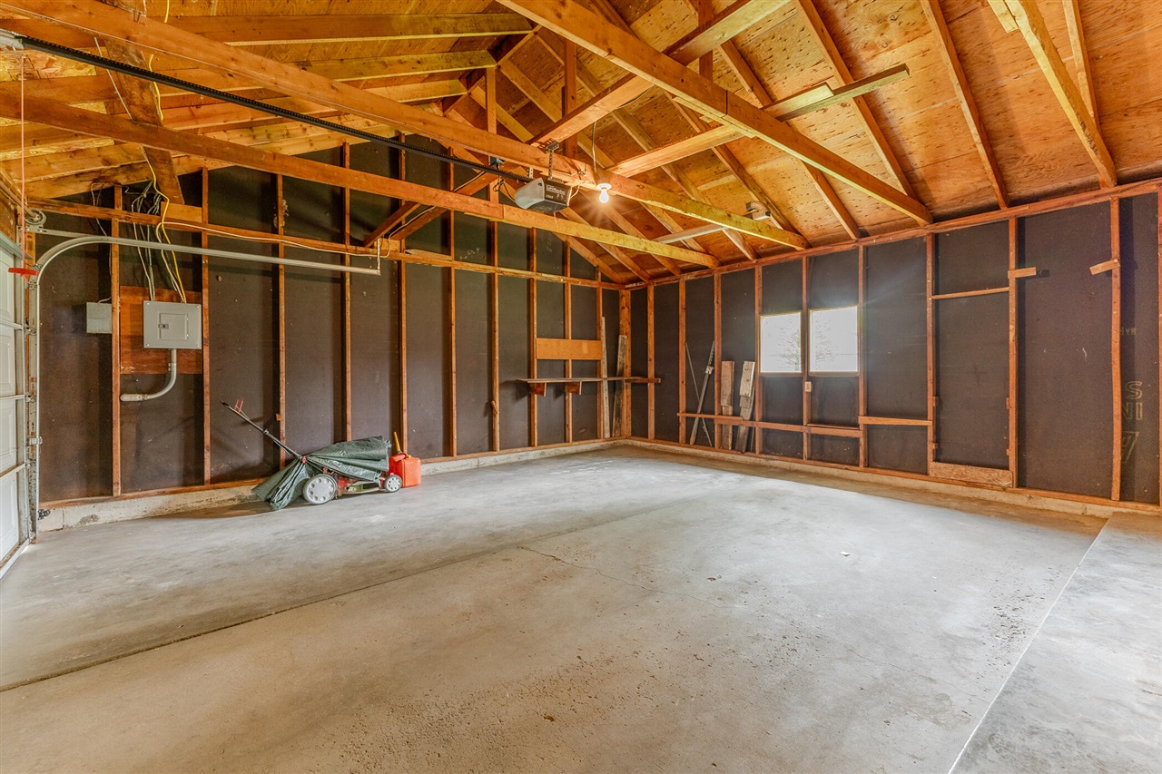 4658 3 Mile Road, Grand Rapids, MI, 49534-1143