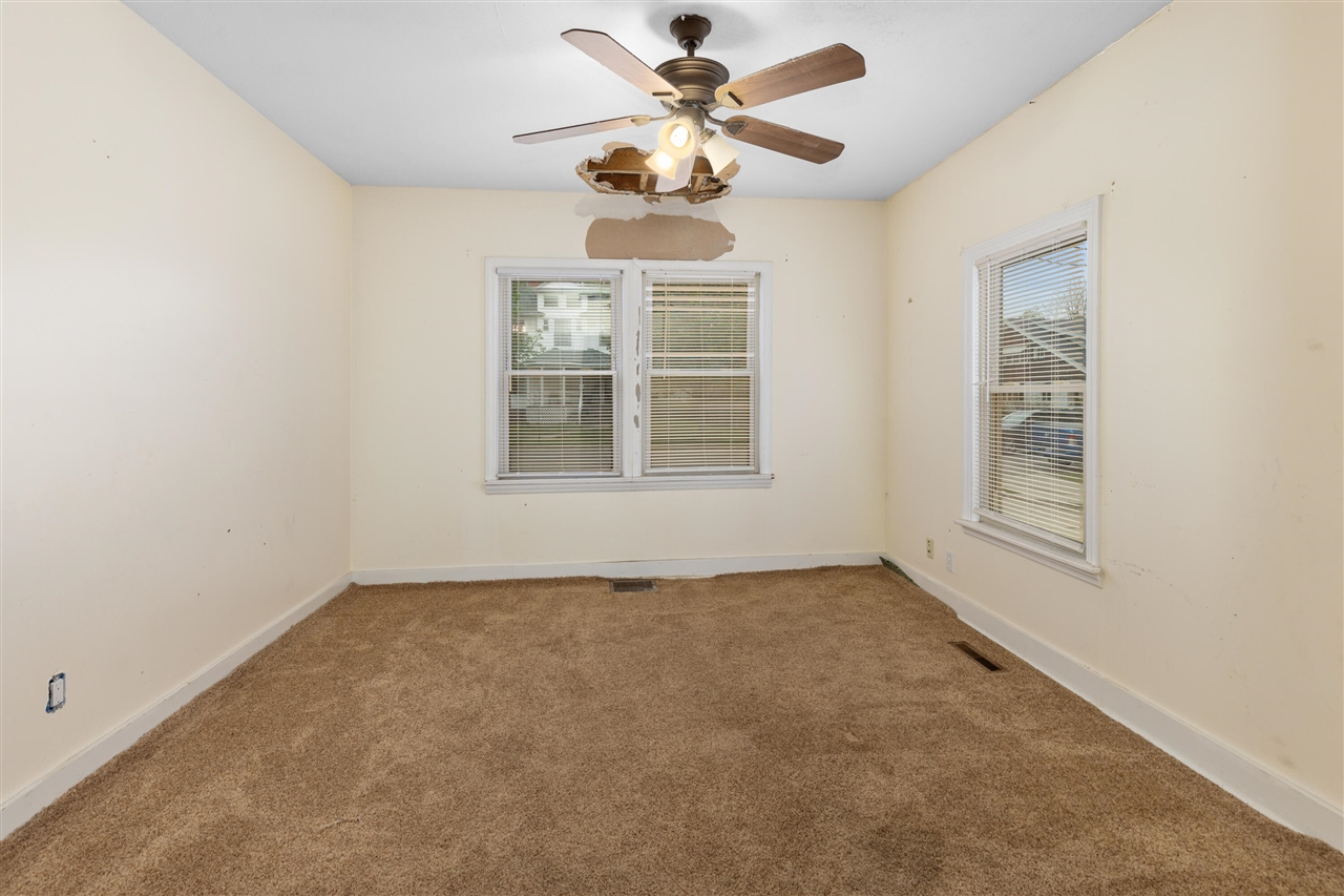 629 S Jefferson Street, Hastings, MI, 49058-2235