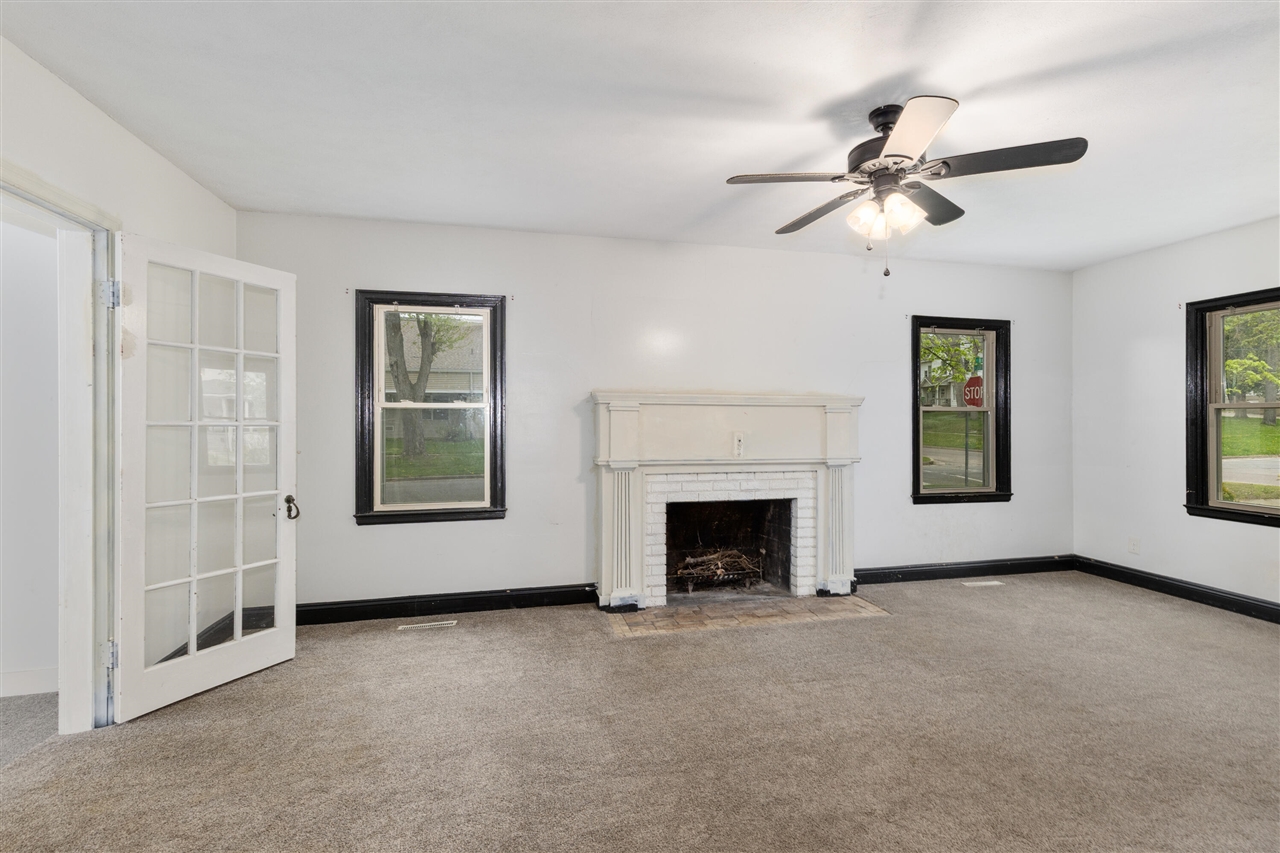 629 S Jefferson Street, Hastings, MI, 49058-2235