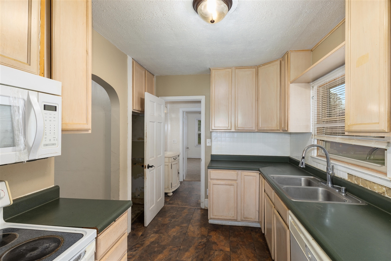 629 S Jefferson Street, Hastings, MI, 49058-2235