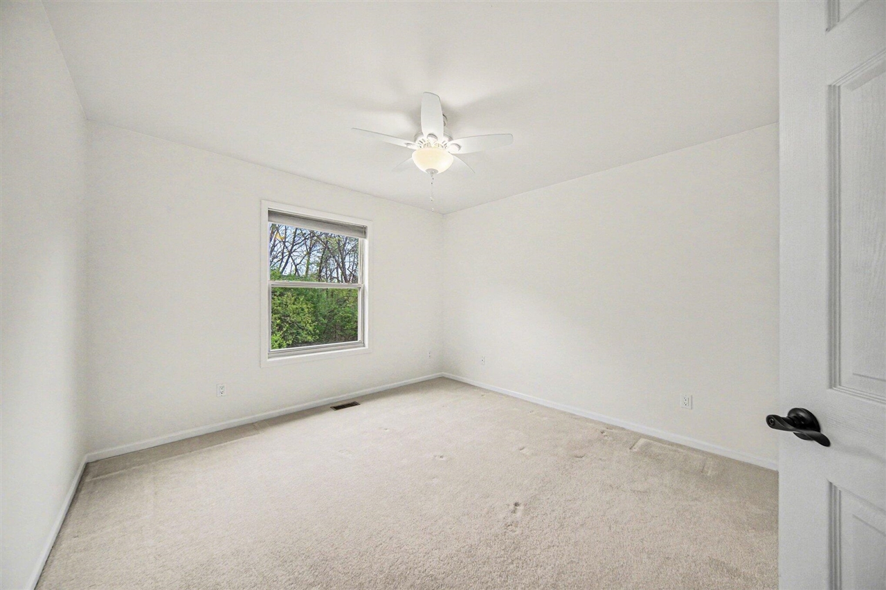 5559 Creekview Drive, Ann Arbor, MI, 48108-8551