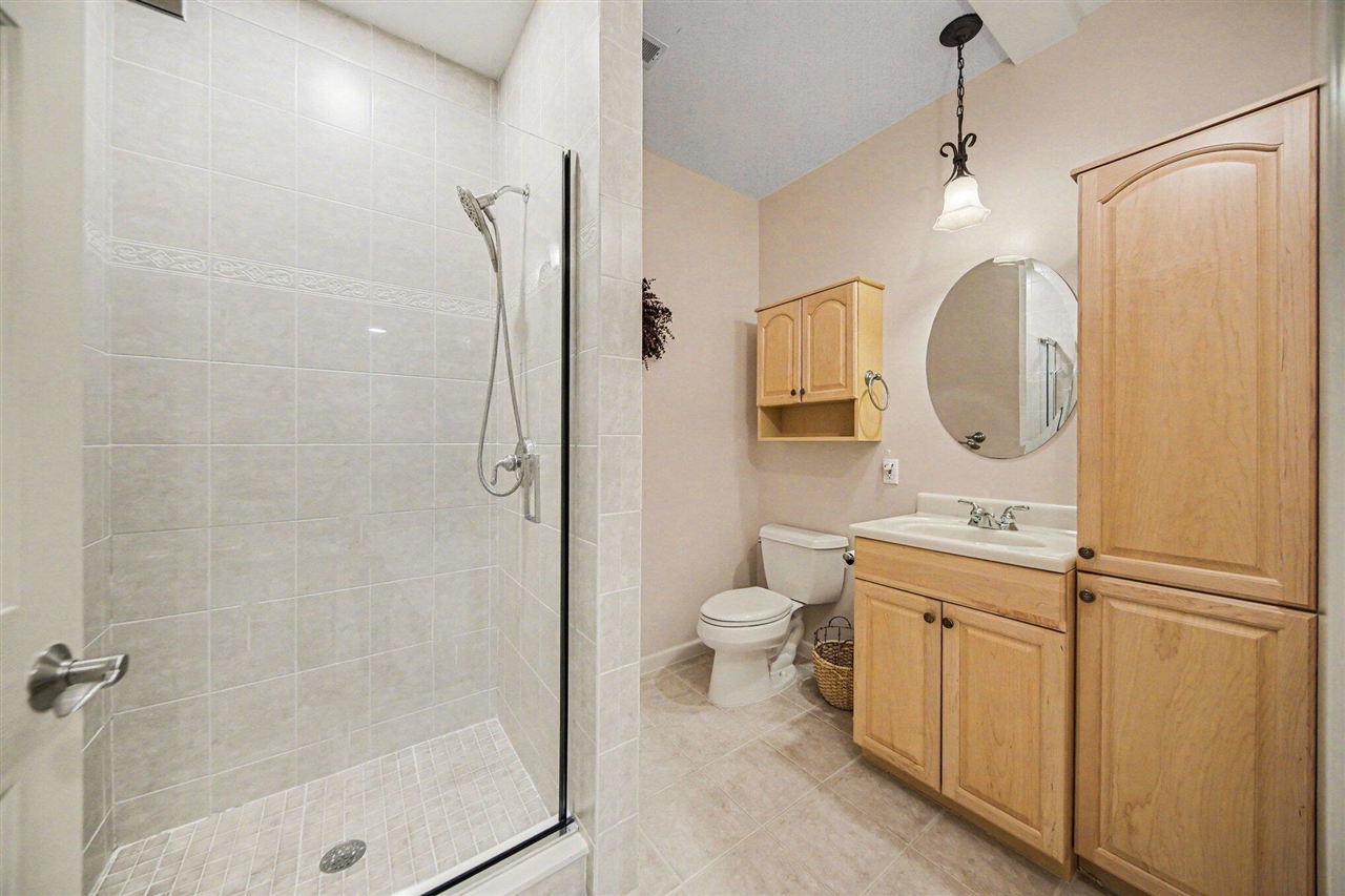 5559 Creekview Drive, Ann Arbor, MI, 48108-8551