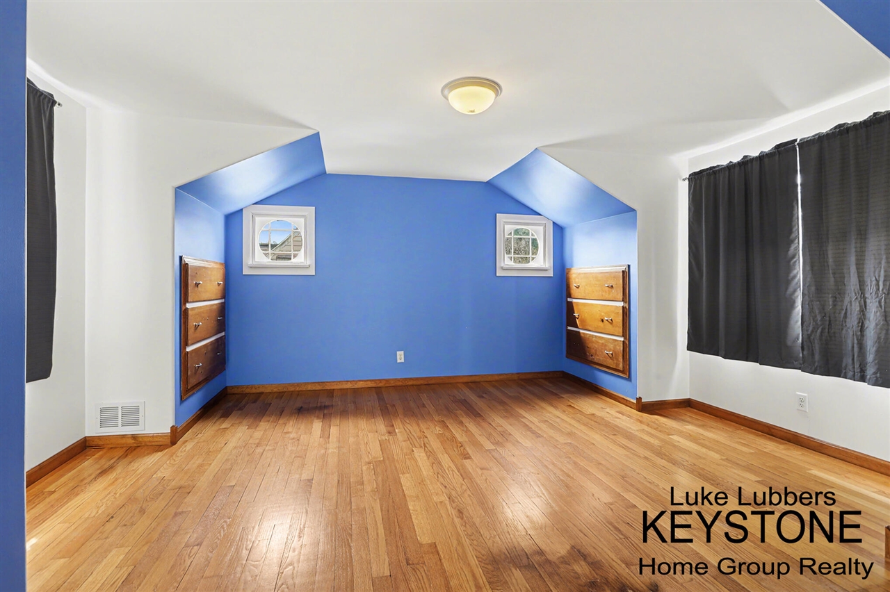720 S Cass Street, Hastings, MI, 49058-2039