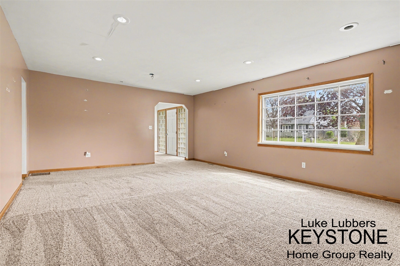 720 S Cass Street, Hastings, MI, 49058-2039