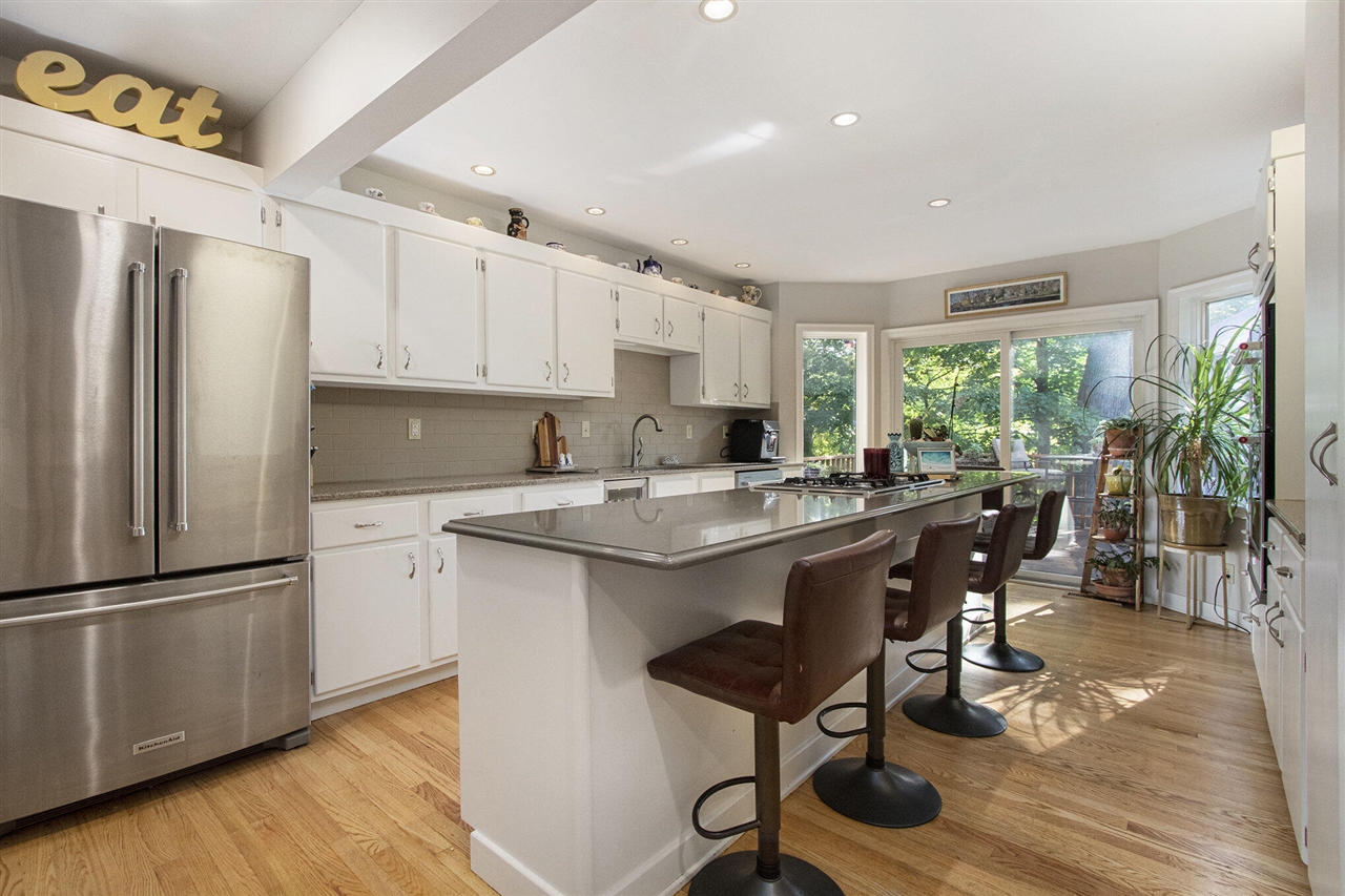 2837 Washington Avenue, Saint Joseph, MI, 49085