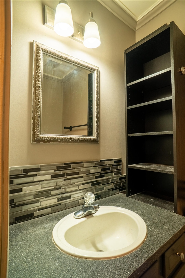890 St Paul Street, Marysville, MI, 48040-1300