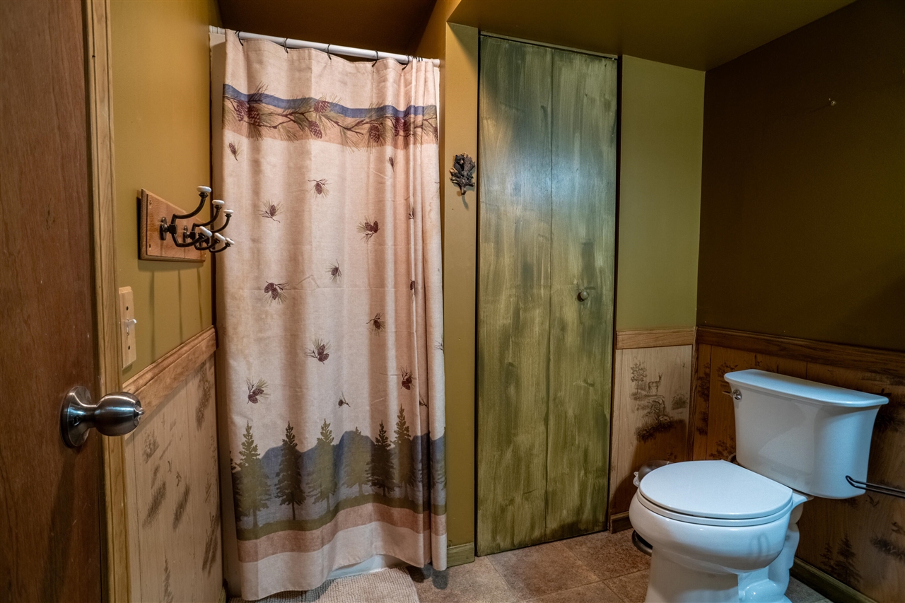 890 St Paul Street, Marysville, MI, 48040-1300