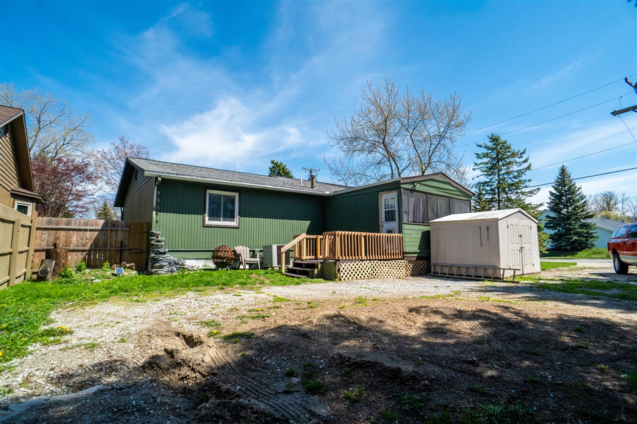 890 St Paul Street, Marysville, MI, 48040-1300