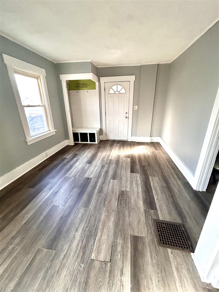 76 E Avenue, Battle Creek, MI, 49017