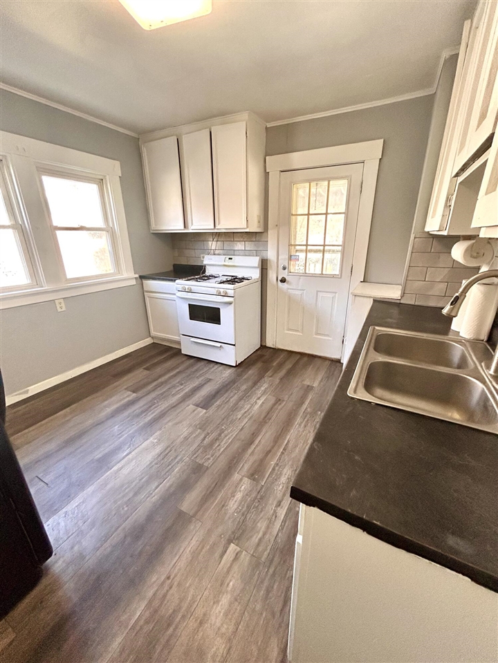76 E Avenue, Battle Creek, MI, 49017