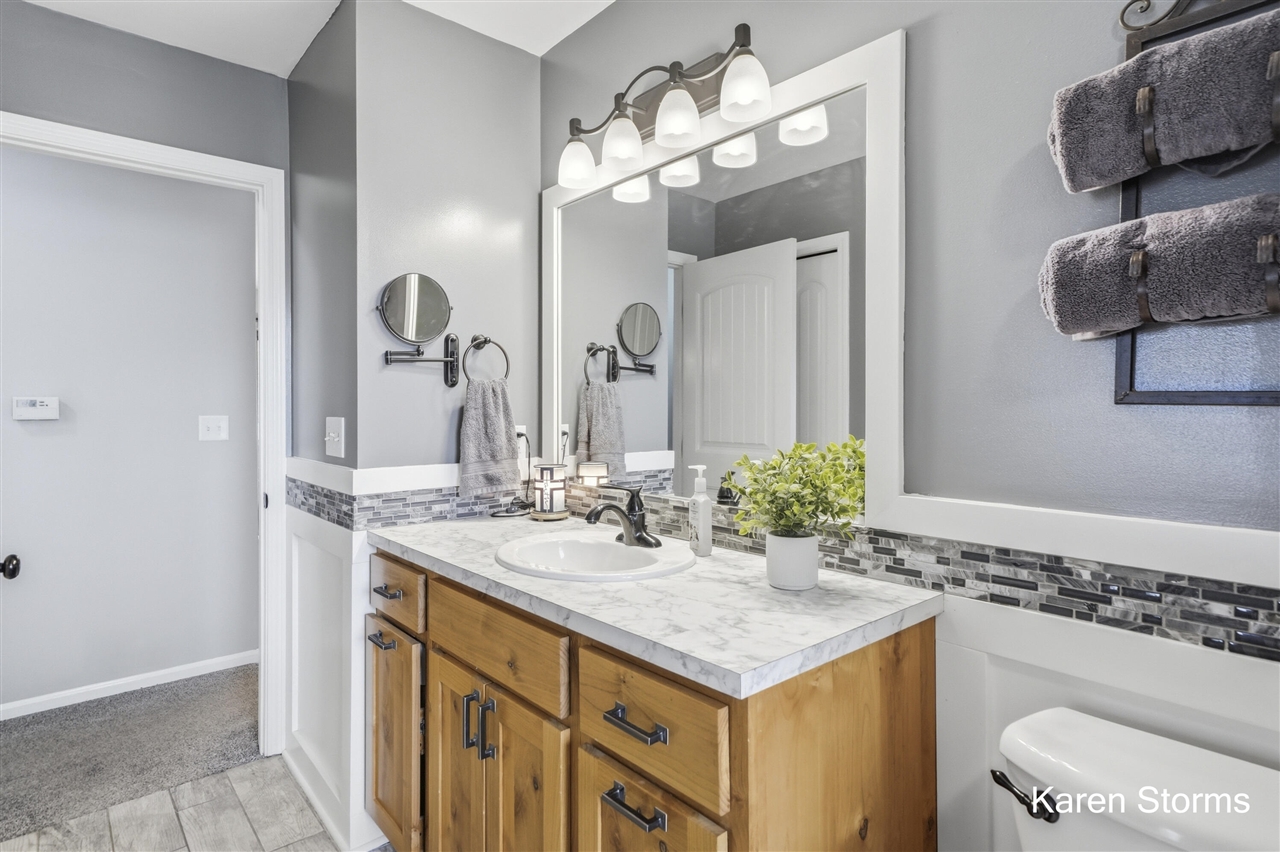 6626 Crownpointe Drive, Byron Center, MI, 49315-8212