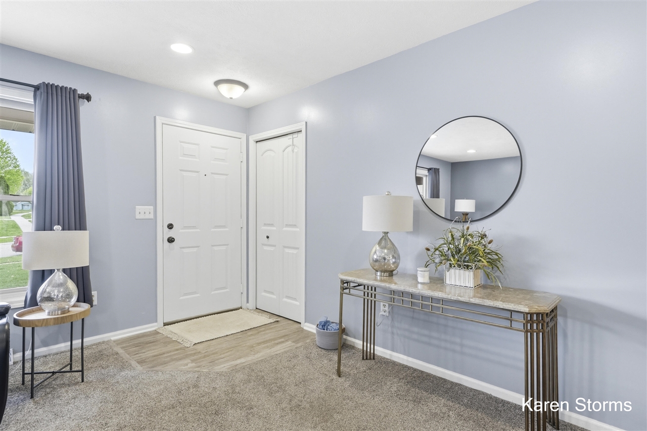 6626 Crownpointe Drive, Byron Center, MI, 49315-8212