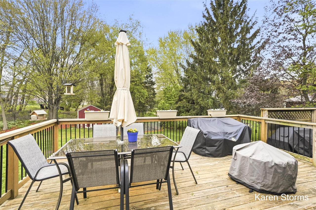 6626 Crownpointe Drive, Byron Center, MI, 49315-8212