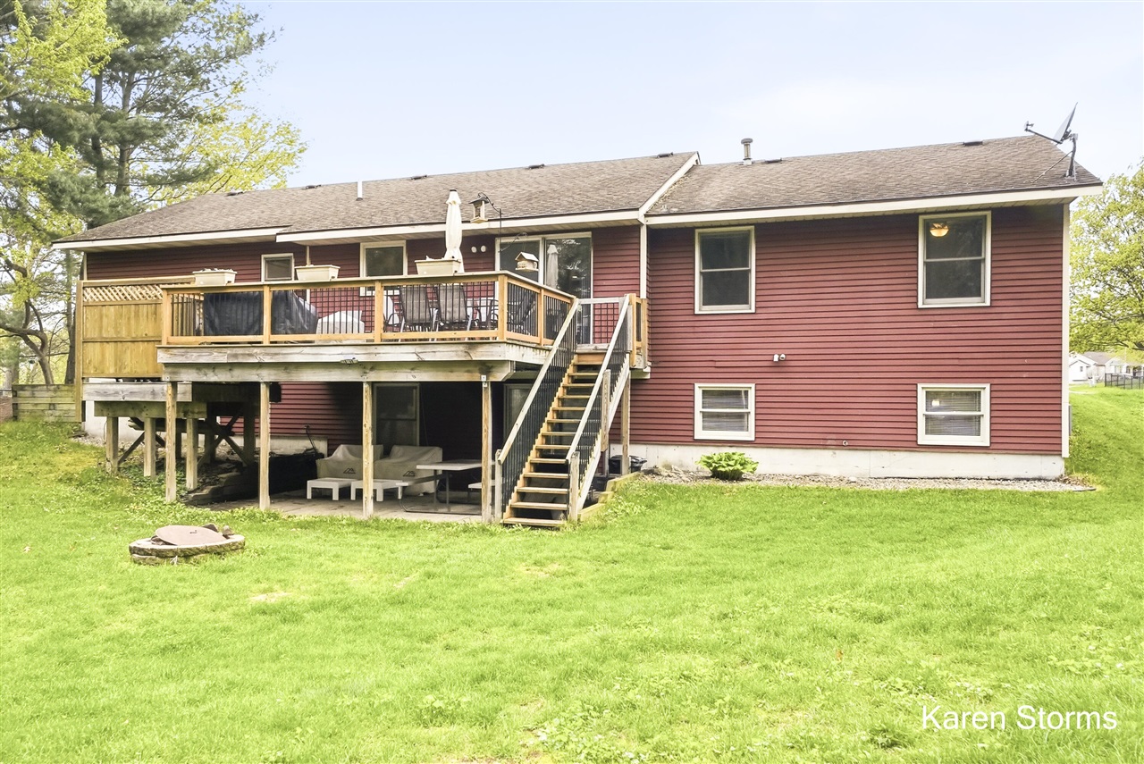 6626 Crownpointe Drive, Byron Center, MI, 49315-8212