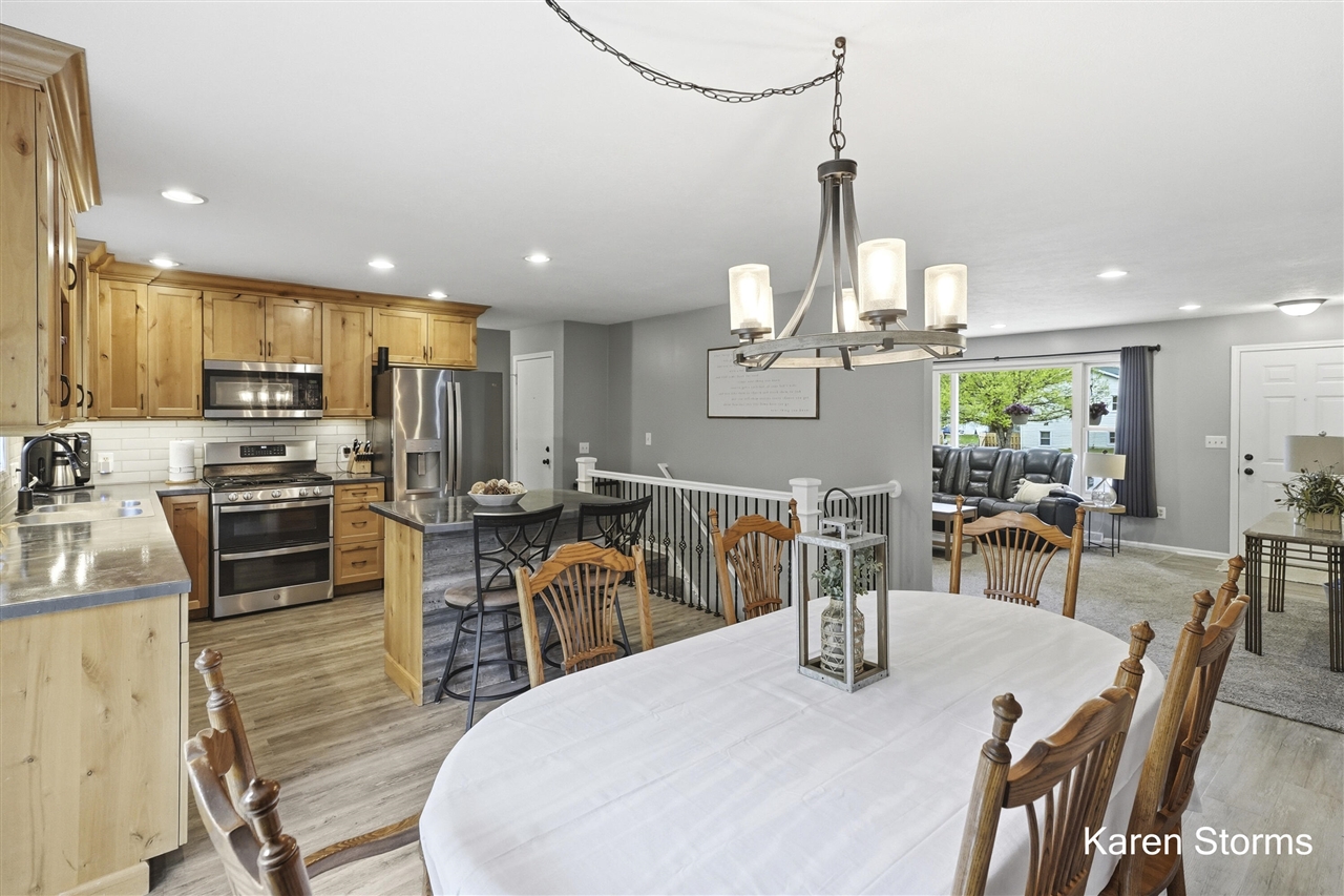 6626 Crownpointe Drive, Byron Center, MI, 49315-8212