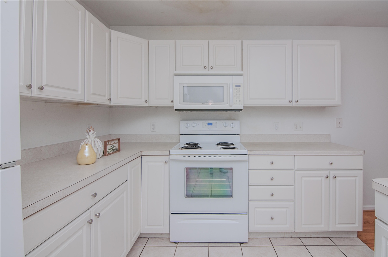 4160 Boulder Pond Drive, Ann Arbor, MI, 48108-8598