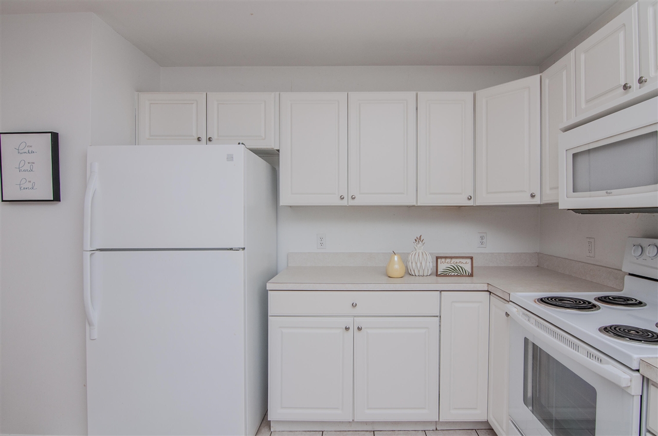 4160 Boulder Pond Drive, Ann Arbor, MI, 48108-8598