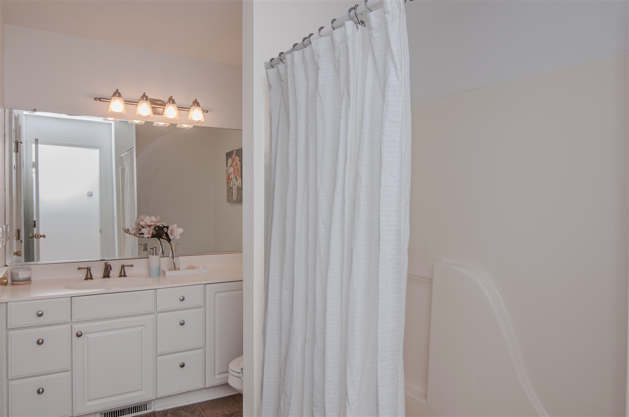 4160 Boulder Pond Drive, Ann Arbor, MI, 48108-8598