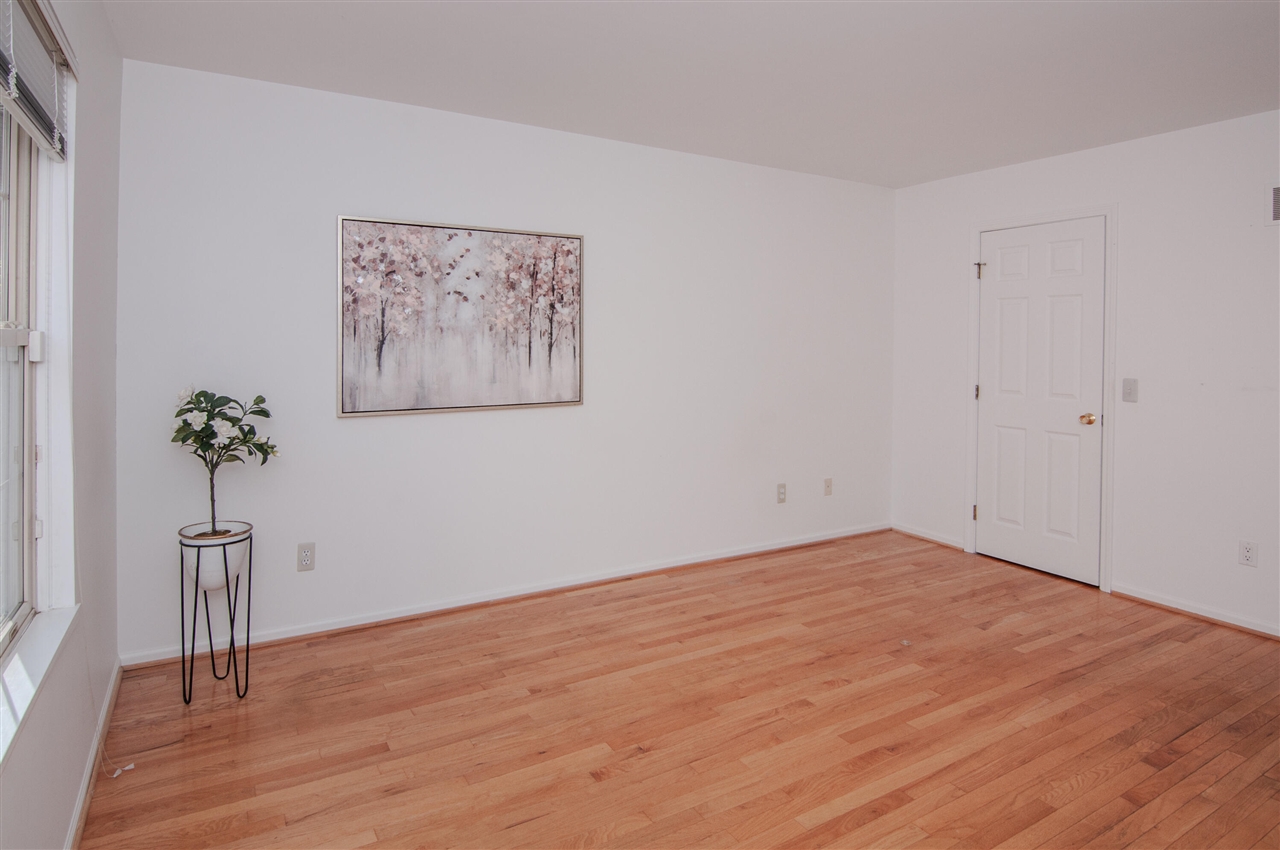4160 Boulder Pond Drive, Ann Arbor, MI, 48108-8598
