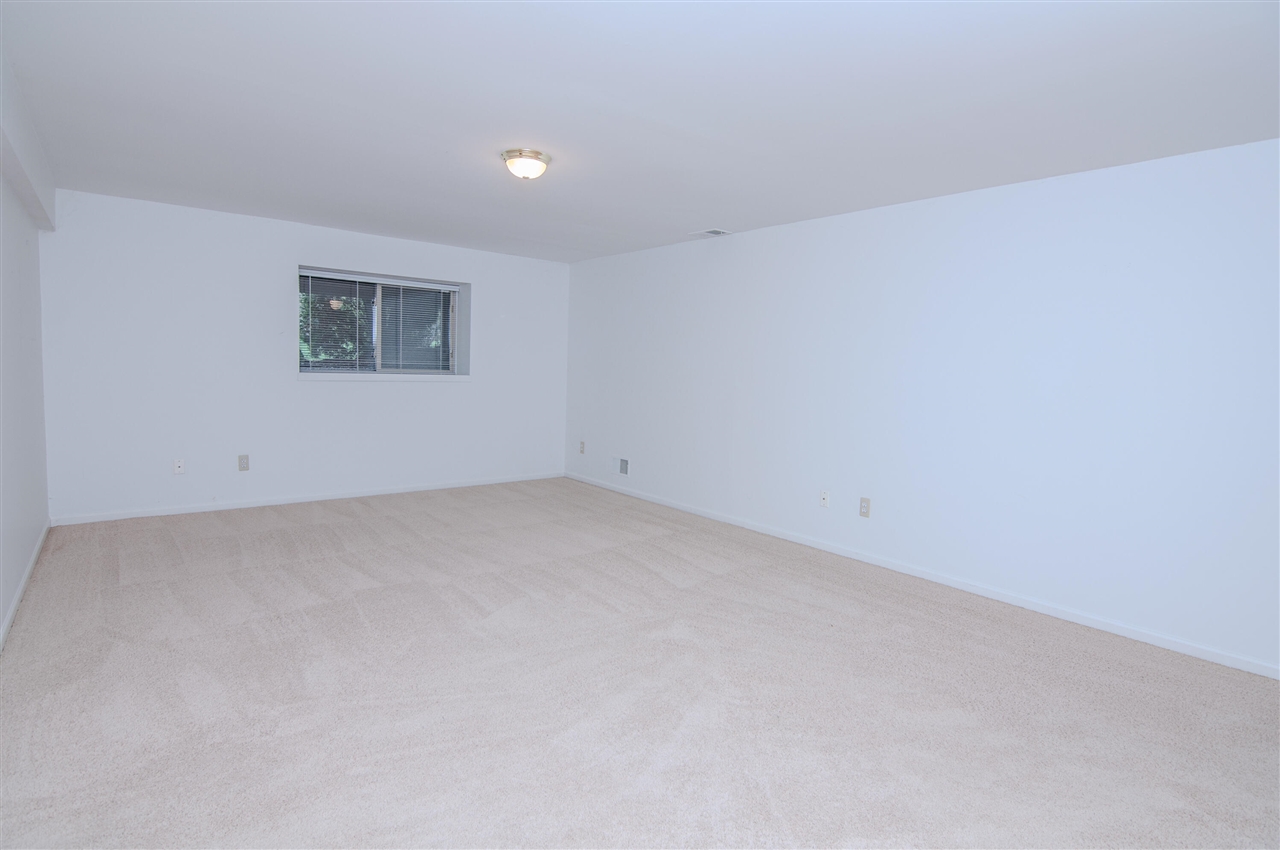 4160 Boulder Pond Drive, Ann Arbor, MI, 48108-8598