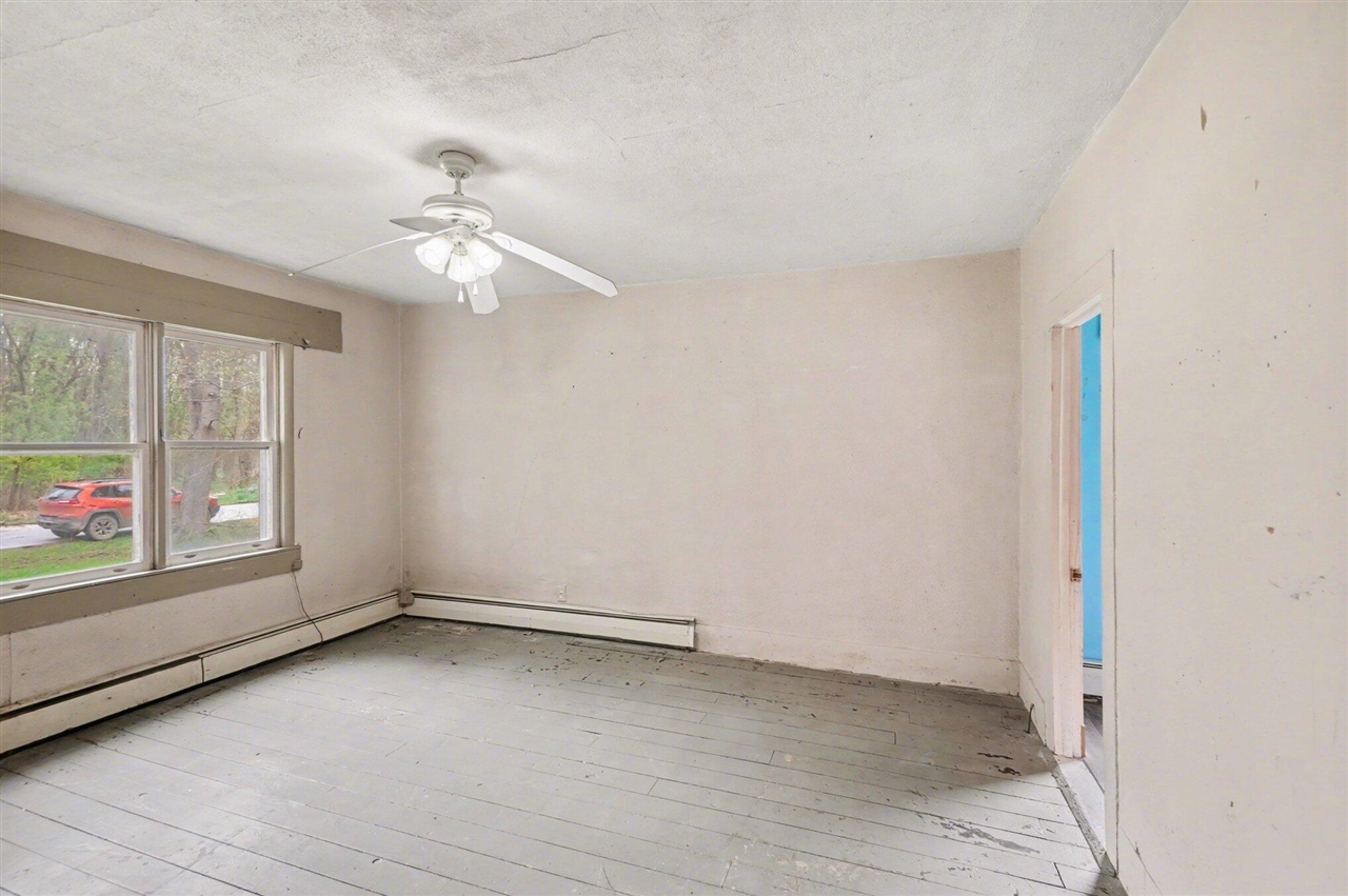 282 W Washington Street, Newaygo, MI, 49337-8844
