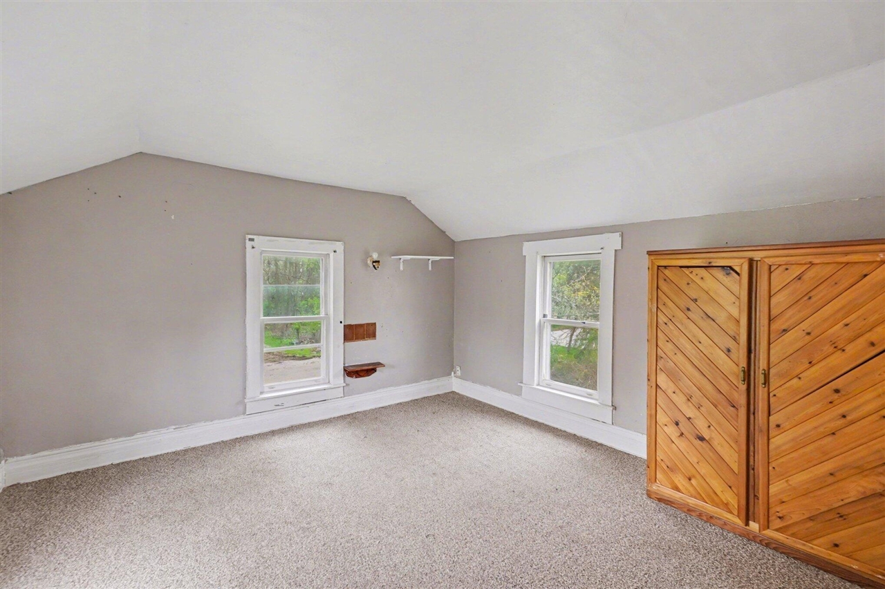 282 W Washington Street, Newaygo, MI, 49337-8844
